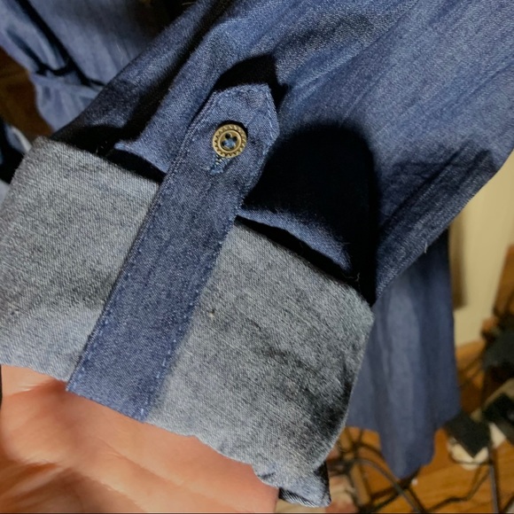 EUC Umgee Chambray Dress (Runs Large) - Picture 4 of 7